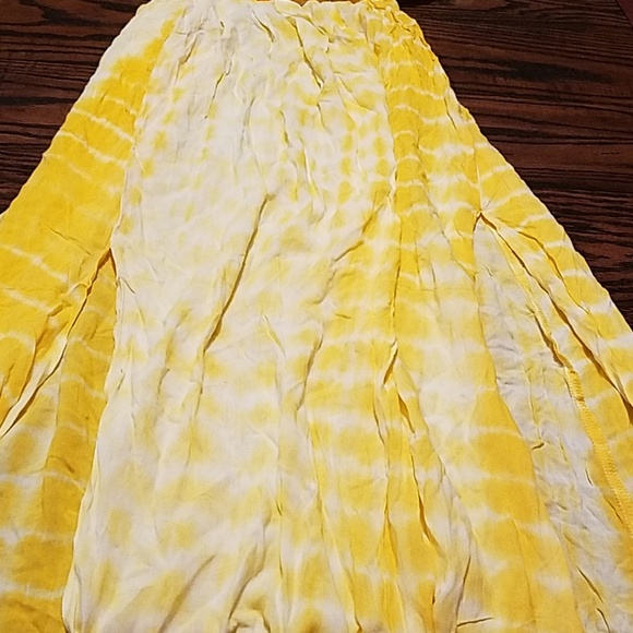 Summer dress - Picture 3 of 3